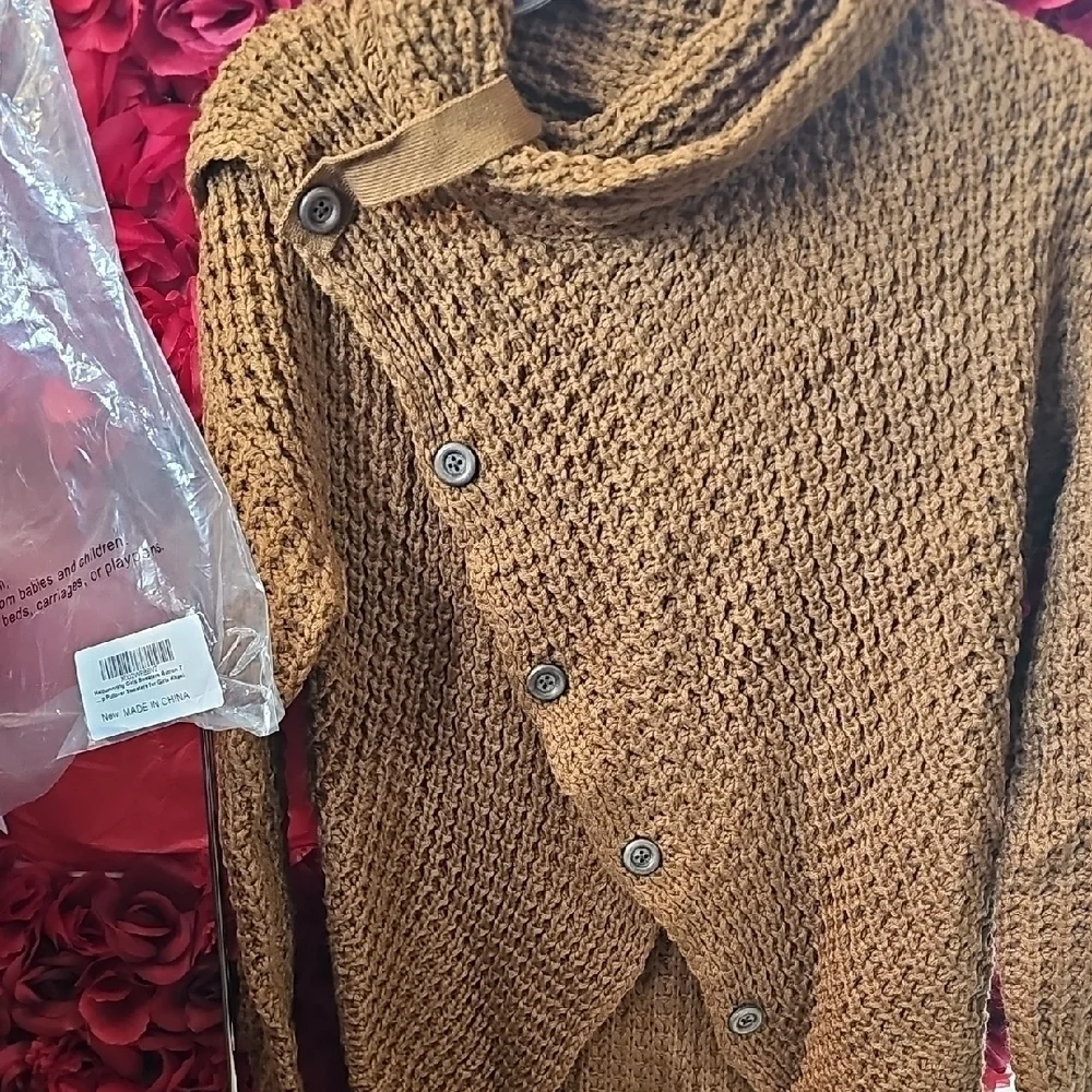 Girls NWT Brown Knit Button-Up Cowl Neck Sweater Size Medium